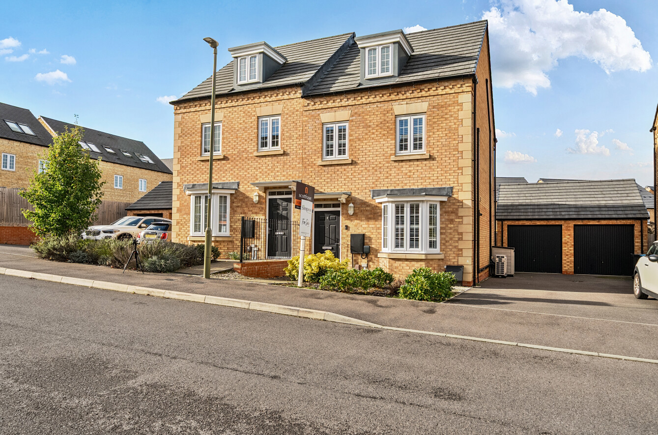 Heron Drive, Witney, Oxfordshire, OX28